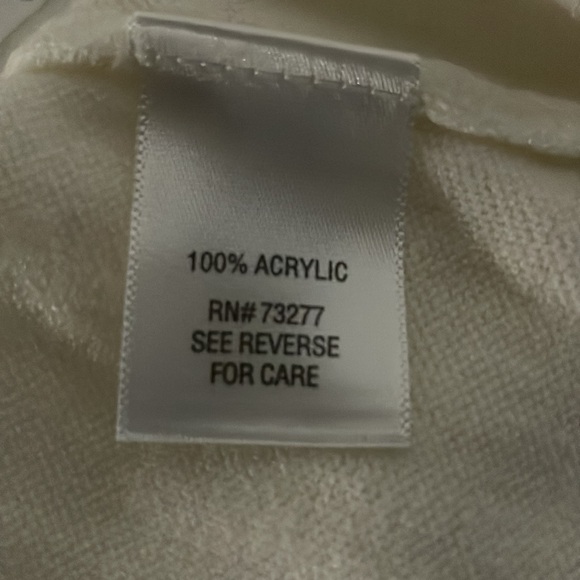 Croft & Barrow Ivory Button Front Cardigan - Picture 6 of 6